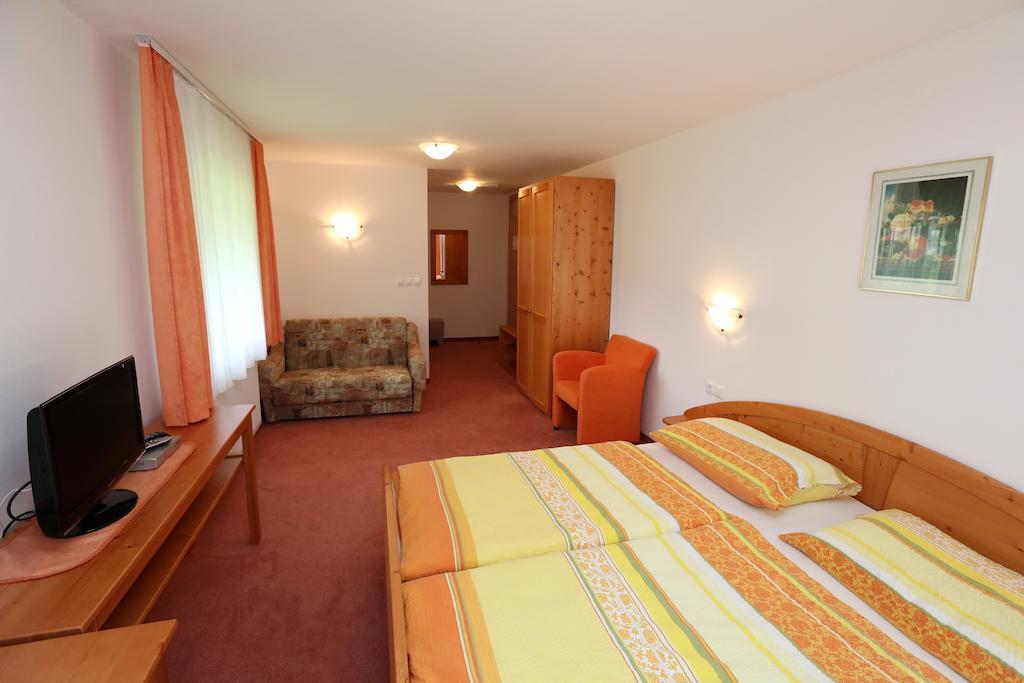 Bed & Breakfast Hisa Resje Hotel Bohinj Room photo