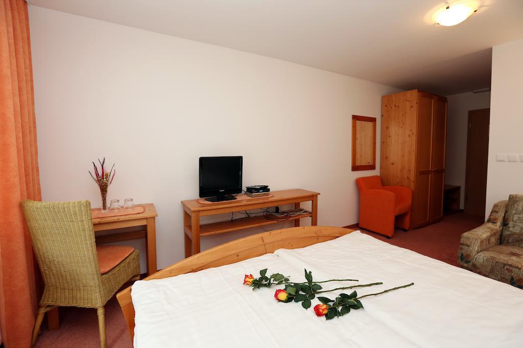 Bed & Breakfast Hisa Resje Hotel Bohinj Room photo