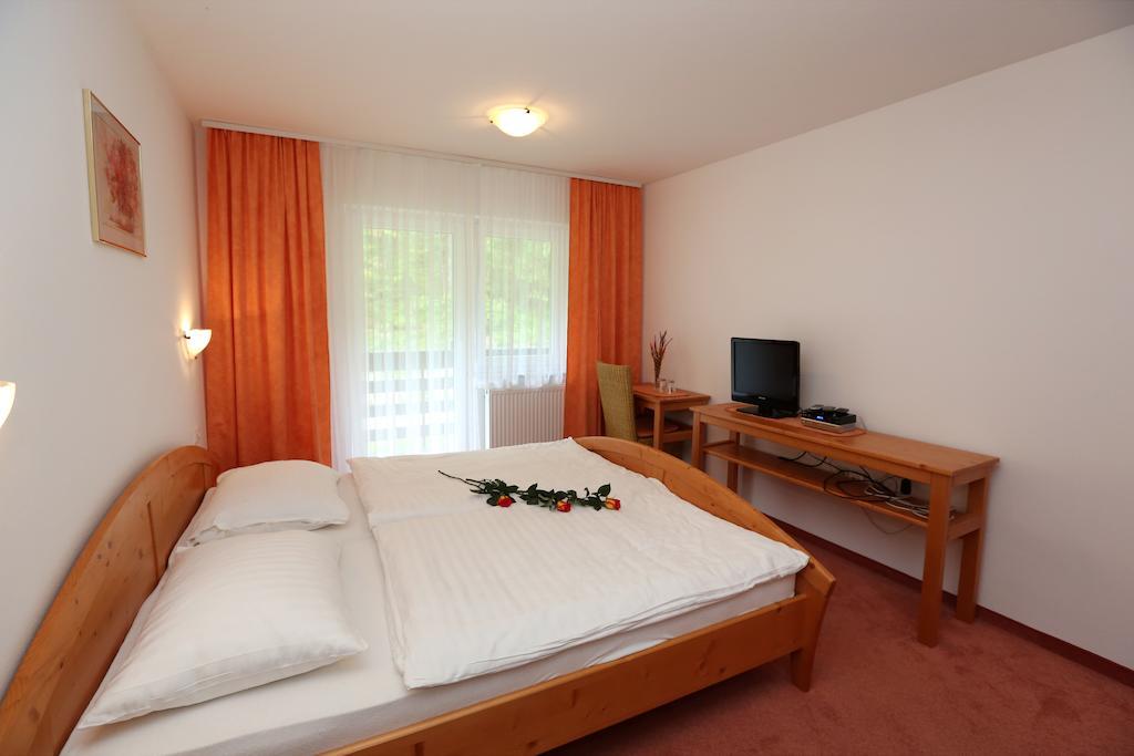 Bed & Breakfast Hisa Resje Hotel Bohinj Room photo