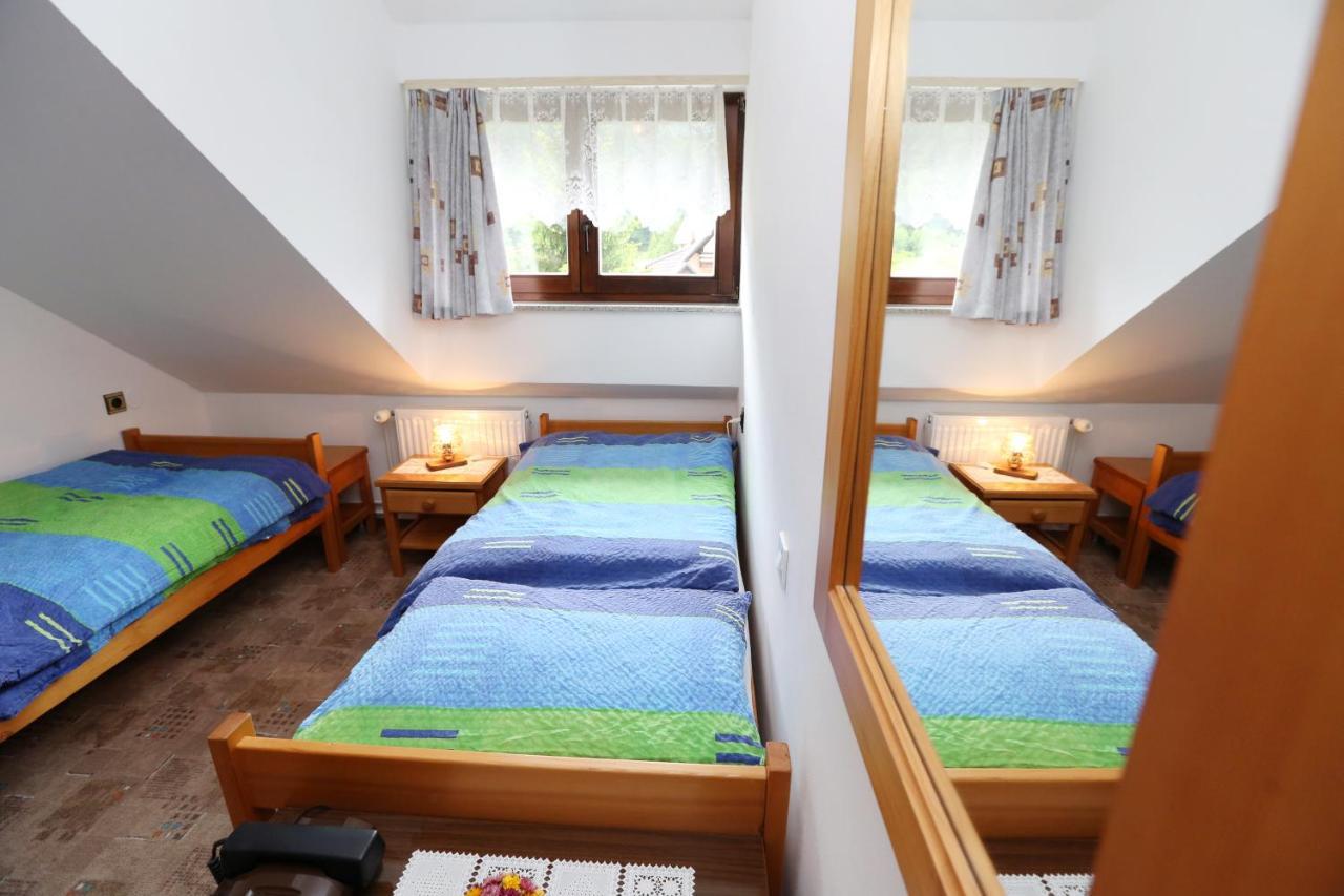 Bed & Breakfast Hisa Resje Hotel Bohinj Room photo